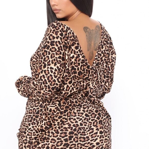 Fashion Nova Don't Get This Twisted Leopard Twist Long Sleeve Top - M - Picture 9 of 9